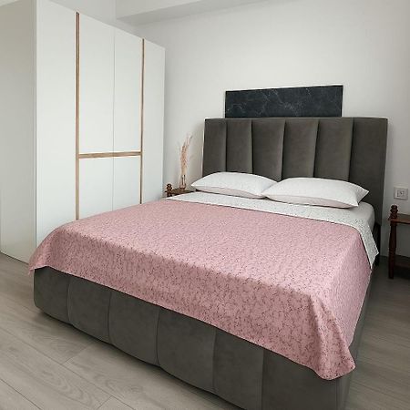 Dodo Apartament Mamaia Nord นาโวดาริ ภายนอก รูปภาพ
